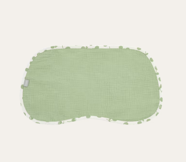 Stokke Obojstranná mušelínova plienka na odgrgnutie Sage green berries