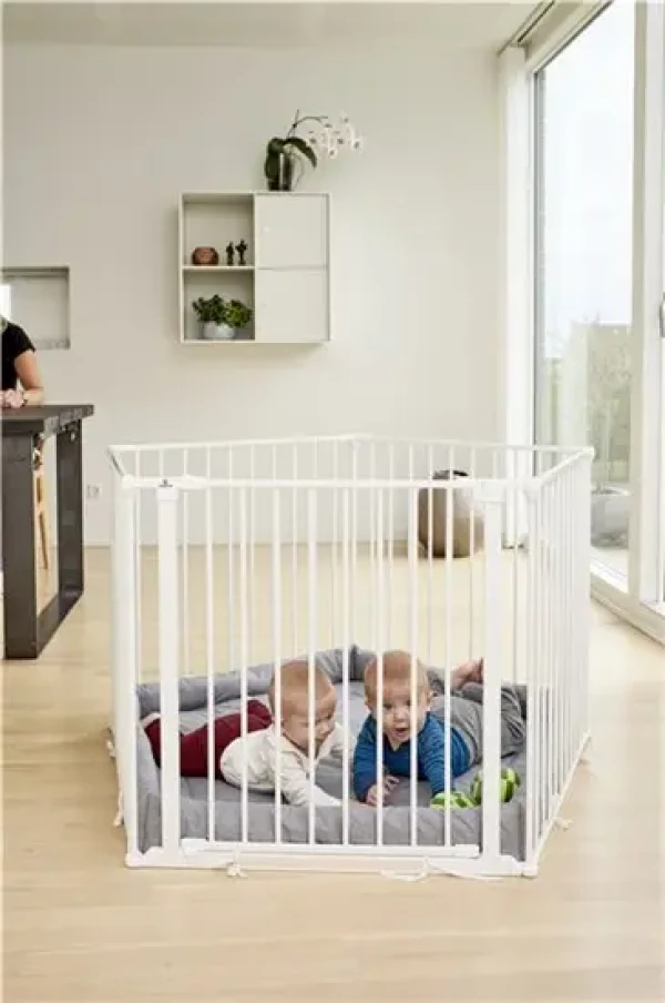 Baby Dan Ohrádka BabyDan Supreme OLAF Pentagon bílá s matrací