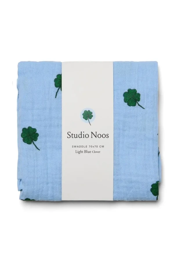 STUDIO NOOS - SWADDLE ZAVINOVAČKA Print Medium | Light Blue Clover