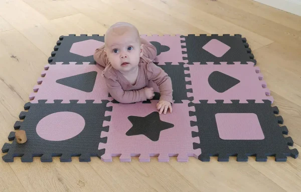 Baby Dan Pěnová hrací podložka puzzle Geometrické tvary, Rose 90x90 cm