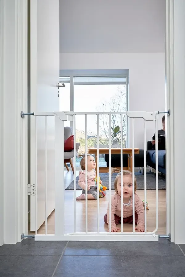 Baby Dan Zábrana Babydan Maja White se 2 prodlouženími, 74-80 cm