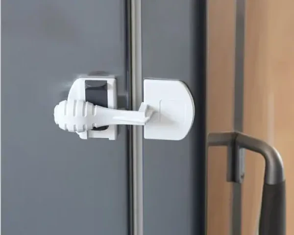 Baby Dan Uzávěr pro elektrické spotřebiče 2 ks