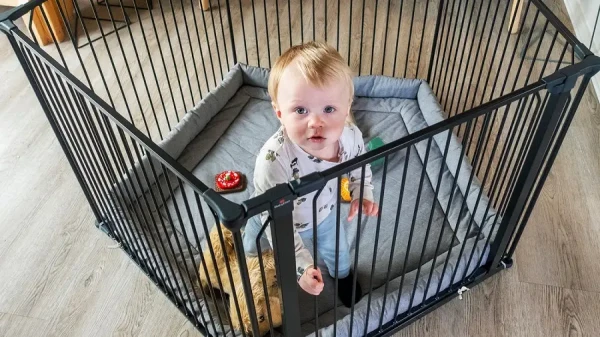 Baby Dan Univerzální ohrádka BabyDan CombiFit 5stranná ohrádka, černá