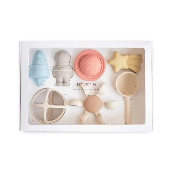 MUSHIE DÁRKOVÝ SET HRAČEK - MINI ASTRONAUT