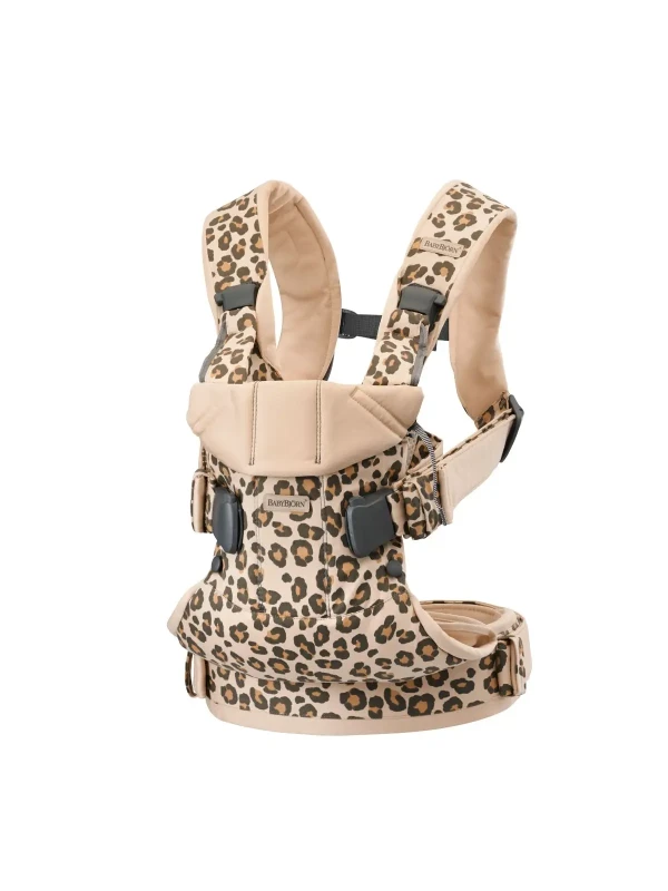 Babybjorn nosítko ONE Beige/Leopard Cotton
